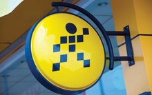 MWG: Lãnh đạo tiếp tục mua cổ phiếu khi thị giá "bay hơi" 40% từ đầu năm, lên kế hoạch đẩy mạnh bán hàng, đàm phán lại chi phí mặt bằng... ứng phó dịch COVID-19