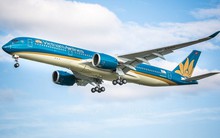 Tàu bay của Vietnam Airlines bị rách lốp khi hạ cánh tại Nội Bài