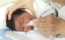 PGS Nguyễn Tiến Dũng: Không ở đâu sử dụng nước muối sinh lý tùy tiện như người Việt