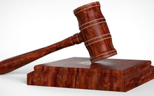 Cuối tuần qua, hàng loạt cá nhân và tổ chức bị UBCKNN xử phạt