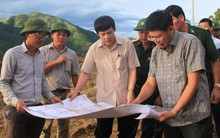 Trung chuyển 32.000 lít xăng dầu qua Lào đưa về tiếp tế cho Mường Lát