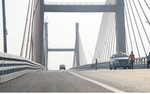 Tốn thêm bao nhiêu chi phí để bù vênh mặt cầu Bạch Đằng?