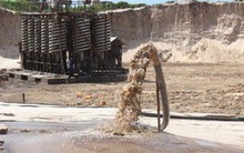 Mặt trái của "thủy triều" tiền Trung Quốc