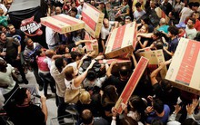 Ít ai ngờ được "Black Friday" - ngày đại hội giảm giá của mọi thương hiệu lại có một góc khuất đen tối thực sự