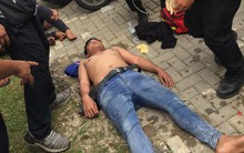 Kinh hoàng cảnh mua vé xem chung kết AFF Cup tại Malaysia: Nhiều người kiệt sức, nằm la liệt bên đường