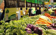 Niềm tin người tiêu dùng Việt đạt mức cao kỷ lục trong thập kỷ qua