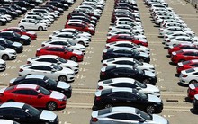 Ô tô nhập khẩu 'loạn giá'