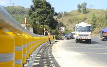Lắp đặt rào chắn bánh xoay tại “điểm đen" Dốc Cun trên QL6