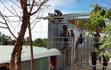 Tháo dỡ hơn 20 căn nhà 'mọc' trên đất lâm nghiệp ở Đà Lạt