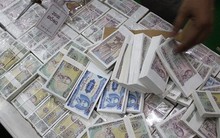 Dịch vụ đổi tiền lẻ tinh vi ngày sát Tết, phí lên tới 400%