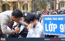 Bài chia sẻ của thầy giáo ai nghe cũng khóc: Chúng ta mắc lỗi nhiều nhất với bố mẹ nhưng lại nợ họ nhiều lời xin lỗi nhất