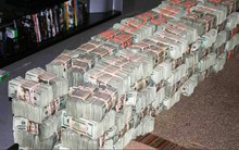 "Những người vợ của trùm ma túy khét tiếng" tiết lộ cách giấu và tiêu 2 tỷ USD tiền mặt