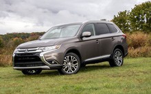 Xe Mitsubishi Outlander và xe tải Hino 700 Series mắc lỗi bị triều hồi tại Việt Nam