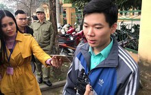 Tới tòa, bác bĩ Hoàng Công Lương nói sức khỏe mình bình thường