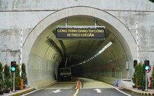 Có gì bên trong hầm Cù Mông sáng nay thông xe?