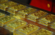 Giá vàng tiếp tục giảm