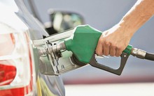 Giá xăng tăng mạnh gần 1.000 đồng/lít kể từ 18 giờ ngày 1/10