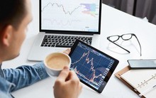 Khối ngoại sàn HoSE bán ròng 4 tuần liên tiếp, đạt 2.026 tỷ đồng