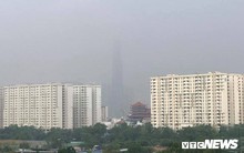Sương mù dày đặc bao phủ TP.HCM, nhiều người khó thở