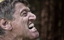 Sai lầm rồi thất bại hàng chục lần, tôi mới nhận ra 98% nguyên do đều bắt nguồn từ 2 tiếng "nóng nảy", bài học sinh tồn mà ai cũng phải trải qua