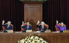 Ông Trần Quốc Vượng điều hành phiên họp toàn thể Hội nghị Trung ương 11