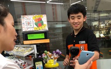 Người nước ngoài đến Trung Quốc thường gặp ác mộng về thanh toán vì chẳng nơi nào chấp nhận tiền mặt mà chỉ đòi QR code, nhưng điều đó sắp chấm dứt