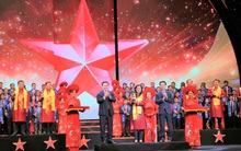 TGĐ Sacombank Nguyễn Đức Thạch Diễm là CEO ngân hàng duy nhất được giải Sao Đỏ 2019