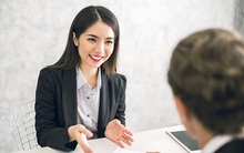 Nhân sự làm agency: Thường nhảy việc sau 1 – 2 năm, làm việc trên 10 tiếng/ngày, không có khả năng cân bằng cuộc sống