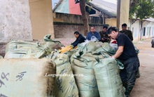 Tạm giữ hàng trăm sản phẩm mỹ phẩm nhập lậu để xác minh nguồn gốc xuất xứ