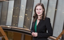 Chân dung bà Sanna Marin, vị thủ tướng trẻ nhất trong lịch sử