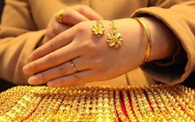 Giá vàng "phi" SJC đắt hơn nhiều so với vàng SJC
