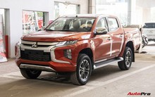 Sức mua nguội lạnh, bán tải ồ ạt giảm giá trước thời điểm tăng thuế gấp 3 lần