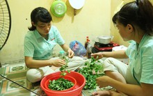 Té nước theo mưa, chủ nhà trọ công nhân chuẩn bị tăng giá điện