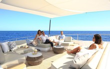 Quên siêu xe đi, đây mới là món "đồ chơi" sang chảnh mà giới nhà giàu Dubai giờ đang đua nhau sở hữu để tận hưởng thế giới!