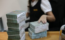 Tăng vốn ngân hàng, đừng thấy 'sóng cả' mà 'ngã tay chèo'