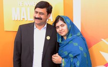 Cha của người trẻ tuổi nhất nhận giải Nobel Hòa Bình tiết lộ bí quyết dạy con: "Khen ngợi là không thể thiếu nhưng đừng quên điều này"