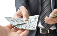 Nên làm gì khi phát hiện đồng nghiệp có mức lương cao hơn mình? Hãy gạt bỏ sân si để làm 5 việc quan trọng này