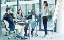 "Đọc vị" đối phương qua ngôn ngữ cơ thể chuẩn như mật vụ Mỹ từng bảo vệ nhà Obama: Khéo léo áp dụng, con đường thăng tiến không còn xa!