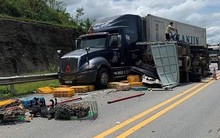 Tai nạn liên hoàn trên cao tốc Nội Bài - Lào Cai, 3 người nhập viện