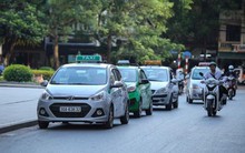 Taxi truyền thống muốn thanh lý hợp đồng với toàn bộ tài xế, chuyển đổi thành xe hợp đồng điện tử như Grab để hưởng ưu đãi