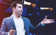 Suýt trắng tay và phải gánh khoản nợ 250.000 USD, doanh nhân trẻ “trở mình” thành CEO công ty triệu đô bằng việc cực đơn giản: Người thành công vẫn thường làm nhưng số đông bình thường lại e sợ