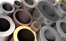 Thị trường ngày 28/8: Giá dầu, vàng tăng mạnh trong khi sắt, thép và kim loại công nghiệp rơi xuống đáy nhiều tháng