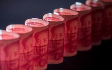 Động thái mới của Trung Quốc đối phó chiến tranh thương mại: Để nhân dân tệ thủng ngưỡng quan trọng lần đầu tiên trong hơn 10 năm