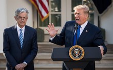 Gọi FED là đồ cứng đầu, ông Trump gây áp lực để lãi suất về 0 hoặc "thấp hơn nữa"