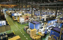 Cổ phiếu tăng gần 150% từ đầu năm, Nhựa Hà Nội nộp hồ sơ niêm yết lên HoSE