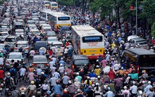 Người Hà Nội mất 45 phút để tìm chỗ đỗ xe ô tô