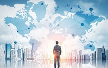 Nghịch lý: Nhiều doanh nghiệp có lợi nhuận tăng mạnh nhưng cổ phiếu lại quay đầu giảm