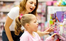 Hoạt động tưởng chừng chỉ dành cho các bà nội trợ này lại mang tới bài học "vàng" về tài chính cá nhân cho con: Dạy hôm nay, gặt mai sau!