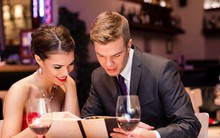 Vì sao người Pháp thường ít dẫn con dưới 3 tuổi đi ăn nhà hàng sang trọng?