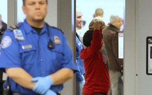 Đóng cửa chính phủ Mỹ: Canh bạc liều lĩnh?